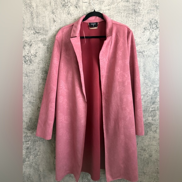 Elegant Pink Women's Coat faux leather dusty rose coat with pockets - Picture 9 of 10